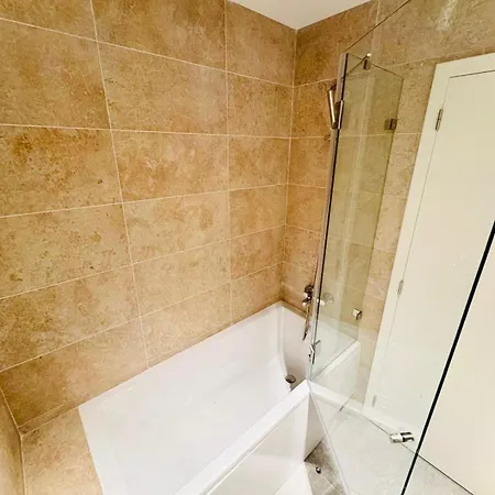 Lisbon Pink House Beautiful 2 Bedroom Flat In City Center Exterior photo