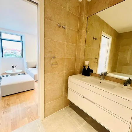 Lisbon Pink House Beautiful 2 Bedroom Flat In City Center Exterior photo
