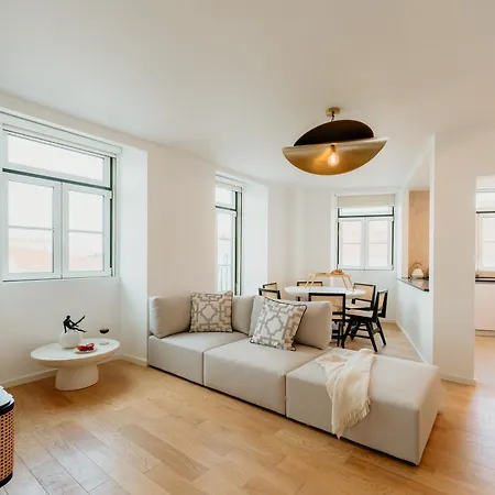 Lisbon Pink House Beautiful 2 Bedroom Flat In City Center Exterior photo